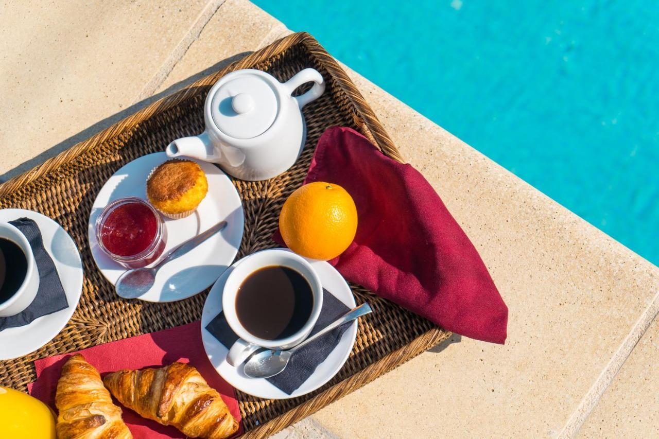 Au Bien Etre Piscine Chauffee Hotel Villecroze Buitenkant foto